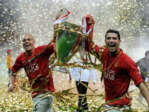 Wes Brown - Đá tảng một thời của United