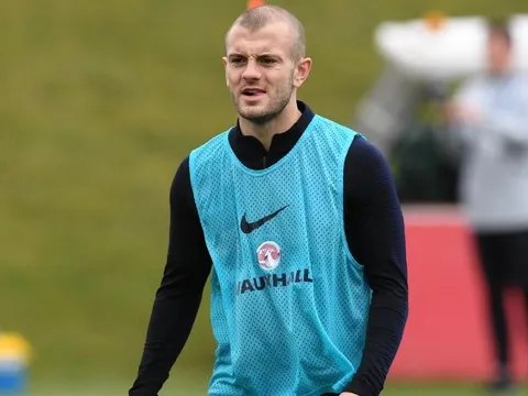 Wilshere dính chấn thương, nhưng Arsenal không lo lắng
