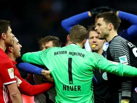 Manuel Neuer lên tiếng “dạy đời” đồng nghiệp