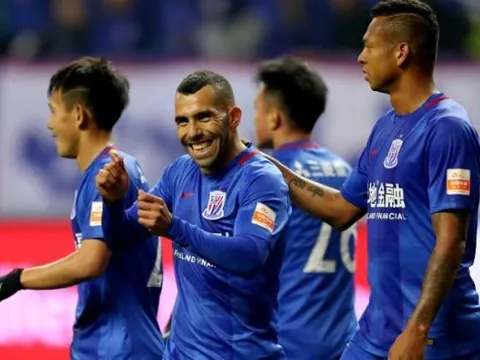 Xem Carlos Tevez và đồng đội đè bẹp đối thủ