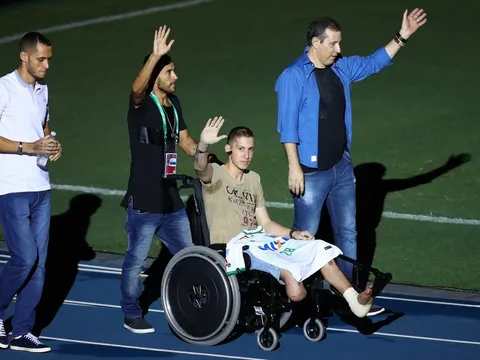 Xem lại những hình ảnh xúc động của trận giao hữu tưởng nhớ Chapecoense