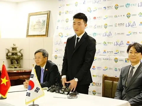 Xuân Trường liên tiếp ghi điểm tại Gangwon FC