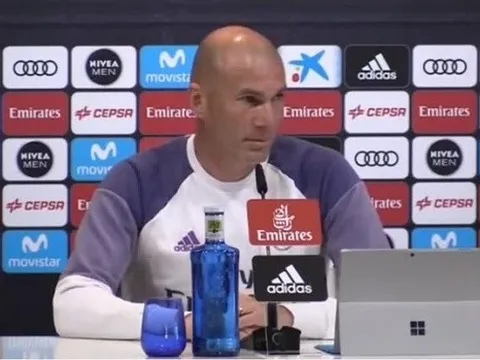 Zidane khó chịu với câu hỏi về Pique