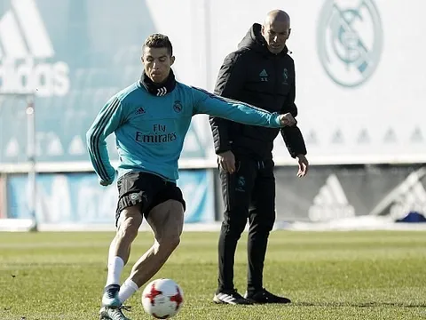 Zidane nói gì trước tin đồn Ronaldo muốn rời Real Madrid?
