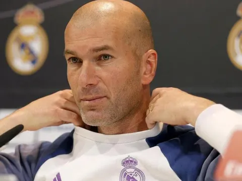 Zidane đăng đàn nói về sự ưu ái Benzema