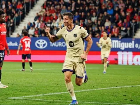 Thắng kịch tính Osasuna, Barca chạm một tay vào ngôi vương