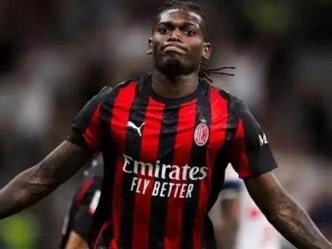 Tin đồn chuyển nhượng sáng 3/5: Arsenal nhận đề nghị mua Rafael Leao; Liverpool chốt giá Beukema