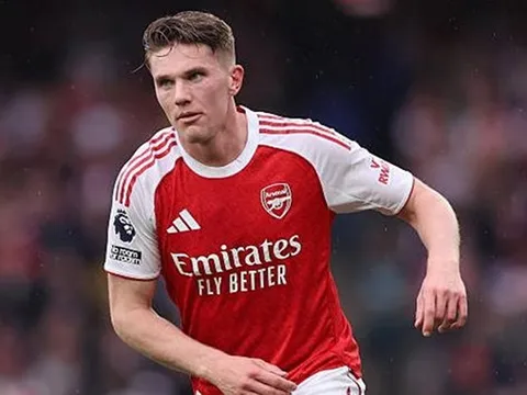 Hạ Fulham, Gyokeres gửi thông điệp đanh thép tới Man City