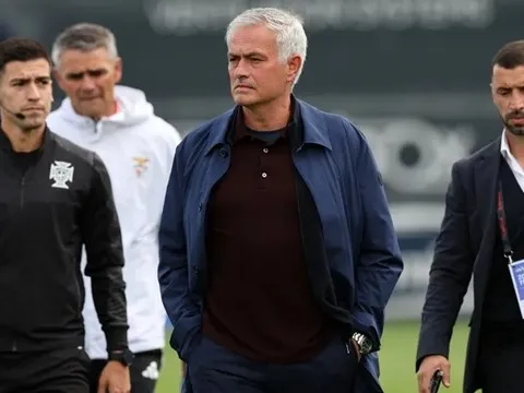 Mourinho tin Benfica sẽ tạo phép màu để vượt qua Sporting giành Á quân