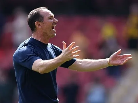 Lampard thúc giục Coventry giữ lửa trước ngày lên Ngoại hạng Anh