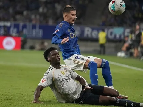 Man Utd tìm người kế nhiệm Casemiro ở Real Madrid