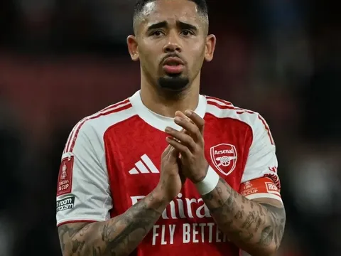Gabriel Jesus là lối thoát hay canh bạc cho hàng công Milan?