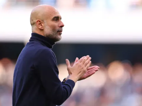 Lịch thi đấu ủng hộ Arsenal hay Man City vô địch?