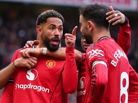 Bruno Fernandes thừa nhận hưởng lợi từ sai lầm của Amorim