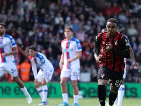 Vùi dập Palace 3-0, Bournemouth chen chân vào top 6
