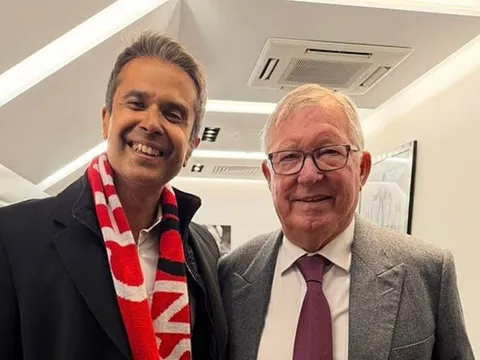 Sir Alex nhập viện ngay trước trận Man Utd - Liverpool