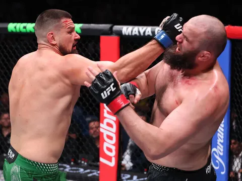 Brando Pericic hạ gục tàn bạo Shamil Gaziev sau màn đổi đòn rực lửa tại UFC Perth