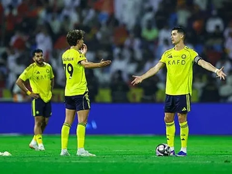 Ronaldo im tiếng, Al Nassr để thua Al Qadsiah đầy cay đắng