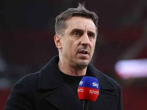 Neville chỉ ra trận Arsenal nên sợ nhất