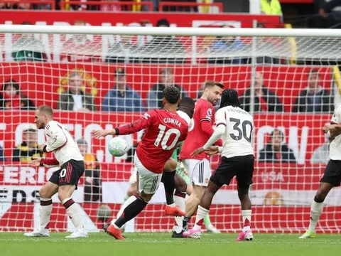 Roy Keane nói đúng, Liverpool đang trở nên quá dễ bị đánh bại