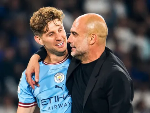 Pep Guardiola trấn an fan Man City về tâm lý của Silva và Stones