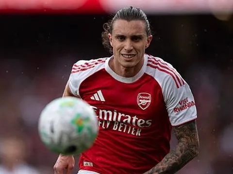 Calafiori tuyên chiến Man City sau trận thắng của Arsenal