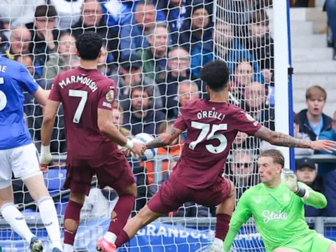Man City sẽ thị uy sức mạnh trước một Everton rệu rã