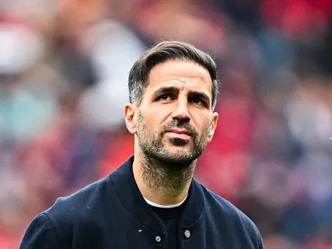 Fabregas nhận cảnh báo trước mớ hỗn độn ở Chelsea