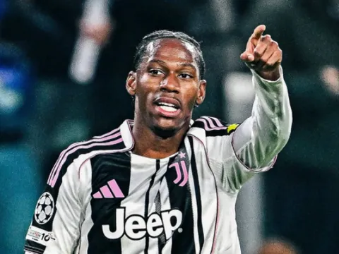 Aston Villa khởi động lại thương vụ Jonathan David của Juventus