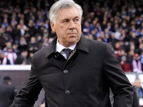 Ông Ancelotti toan tính gì cho trận "chung kết" lượt đi Bundesliga?