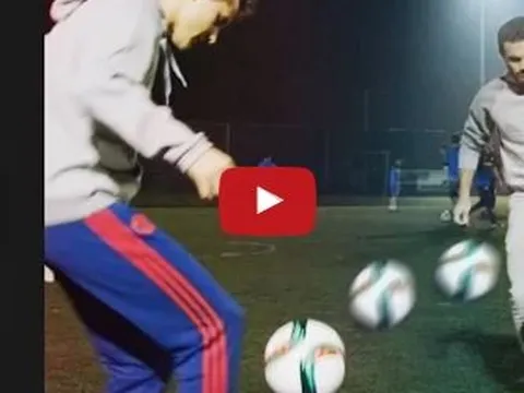 Ander Herrera so tài tâng bóng với Juan Mata