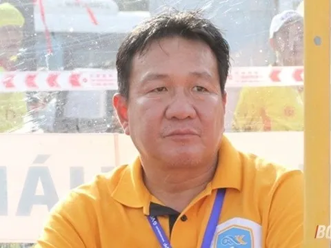 HLV Hoàng Văn Phúc: "Quảng Nam FC sẽ có mặt trong tốp 3 V-League 2017"