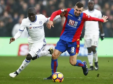 Antonio Conte 'nổi nóng' với quyết định của trọng tài
