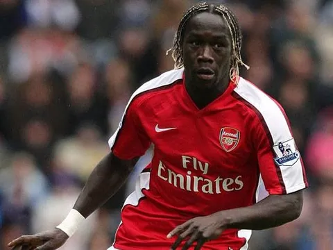 Bacary Sagna thời còn khoác áo Arsenal