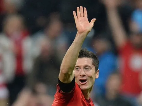 Bayern xuống nước, Lewandowski vẫn ngó lơ?