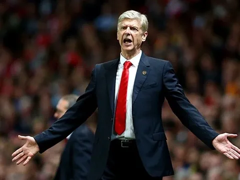 Bị Man City đả bại, CĐV Arsenal 'chửi' Wenger ngu ngốc