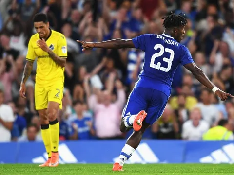 Chelsea ra quyết định cho người 'bị bỏ rơi' Batshuayi