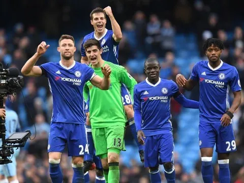 Chelsea trên đường trở thành đội tốt nhất lịch sử