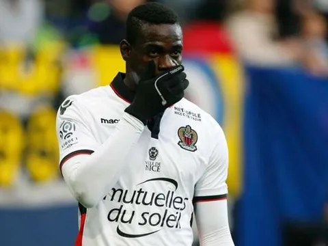 Chơi thăng hoa, Balotelli tính quay lại trả thù Ngoại hạng Anh