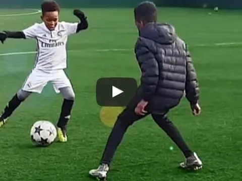 Chú nhóc 7 tuổi biểu diễn kĩ thuật y hệt Ronaldo