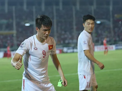 Công Vinh nói lời từ giã sự nghiệp bóng đá
