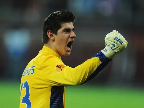 Courtois yêu cuộc sống ở Madrid, Chelsea phải gia hạn ngay