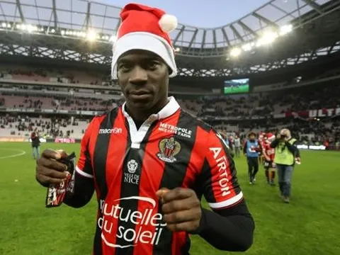 Cú đúp giúp Nice lên đỉnh Ligue 1 của Mario Balotelli
