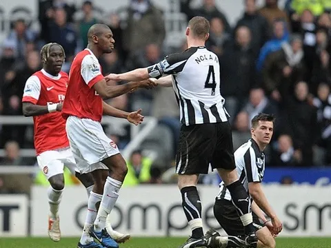 Cùng xem lại trận lội ngược dòng kinh điển của Newcastle trước Arsenal