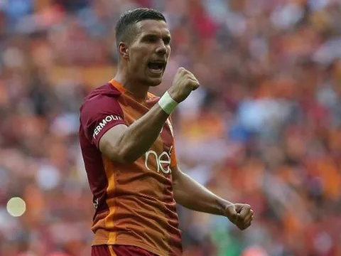 Cựu sao Arsenal "nối gót" Oscar sang Trung Quốc?