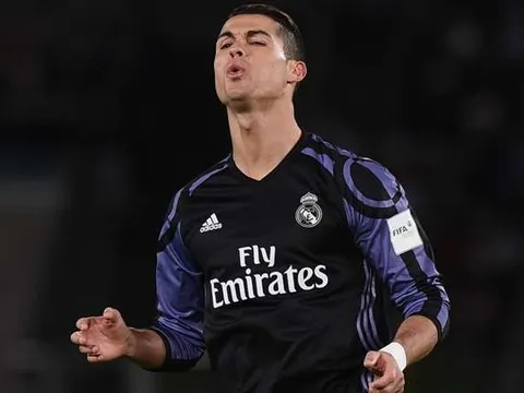 Đá cho Barca, Ronaldo không có cửa