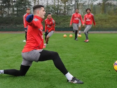 Đấu Everton, Wenger sẽ sử dụng đội hình nào?