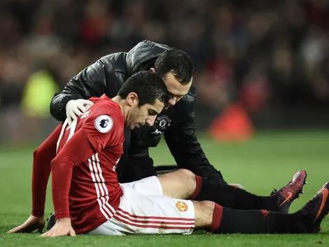 Điểm tin sáng 13/12: Tiết lộ người thay thế Mkhitaryan, Sanchez nhận quà từ Wenger