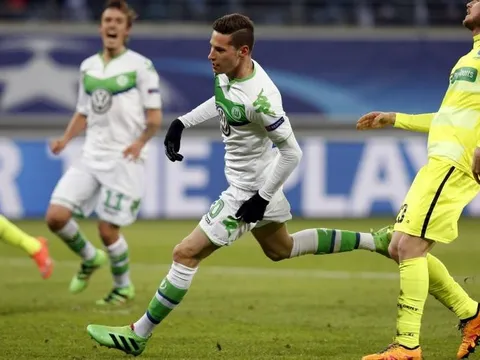 Điểm tin sáng 23/12: "Bom tấn" đầu tiên lộ diện; M.U nhận cú hích vụ James Rodriguez