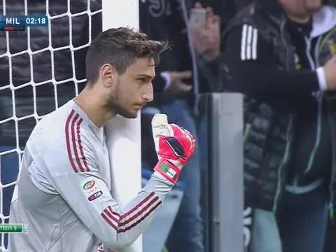 Donnarumma làm nản lòng các chân sút Juventus (Siêu cúp Ý)